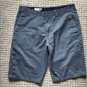 Size 32 Volcom shorts